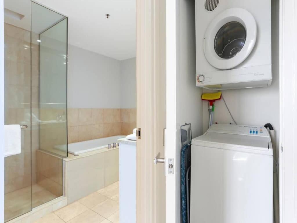 Bright One Bedroom Beauty With Balcony And Unbeatable Views Auckland Ngoại thất bức ảnh